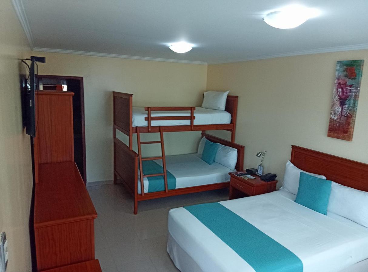 Hotel El Marques Atacames Kültér fotó