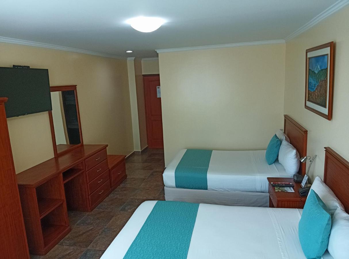 Hotel El Marques Atacames Kültér fotó