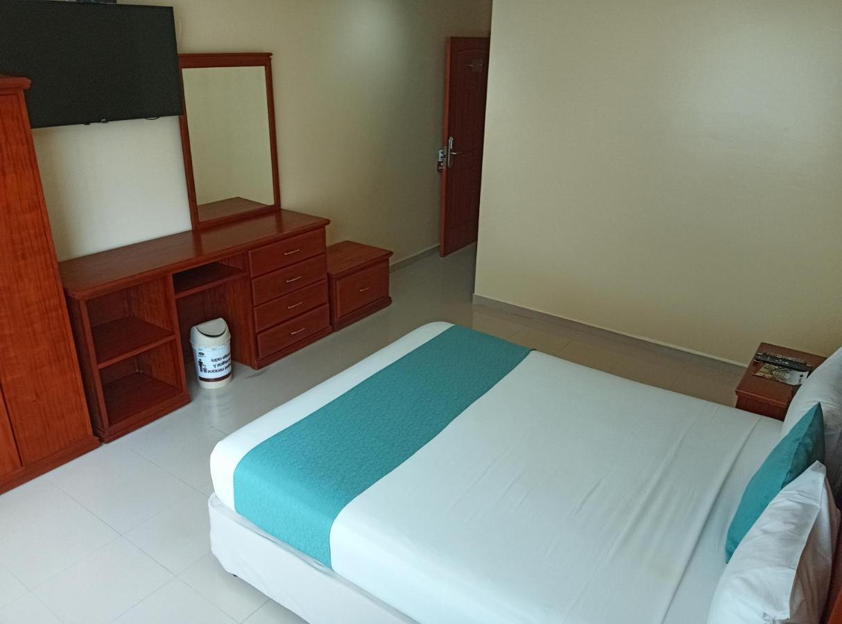 Hotel El Marques Atacames Kültér fotó